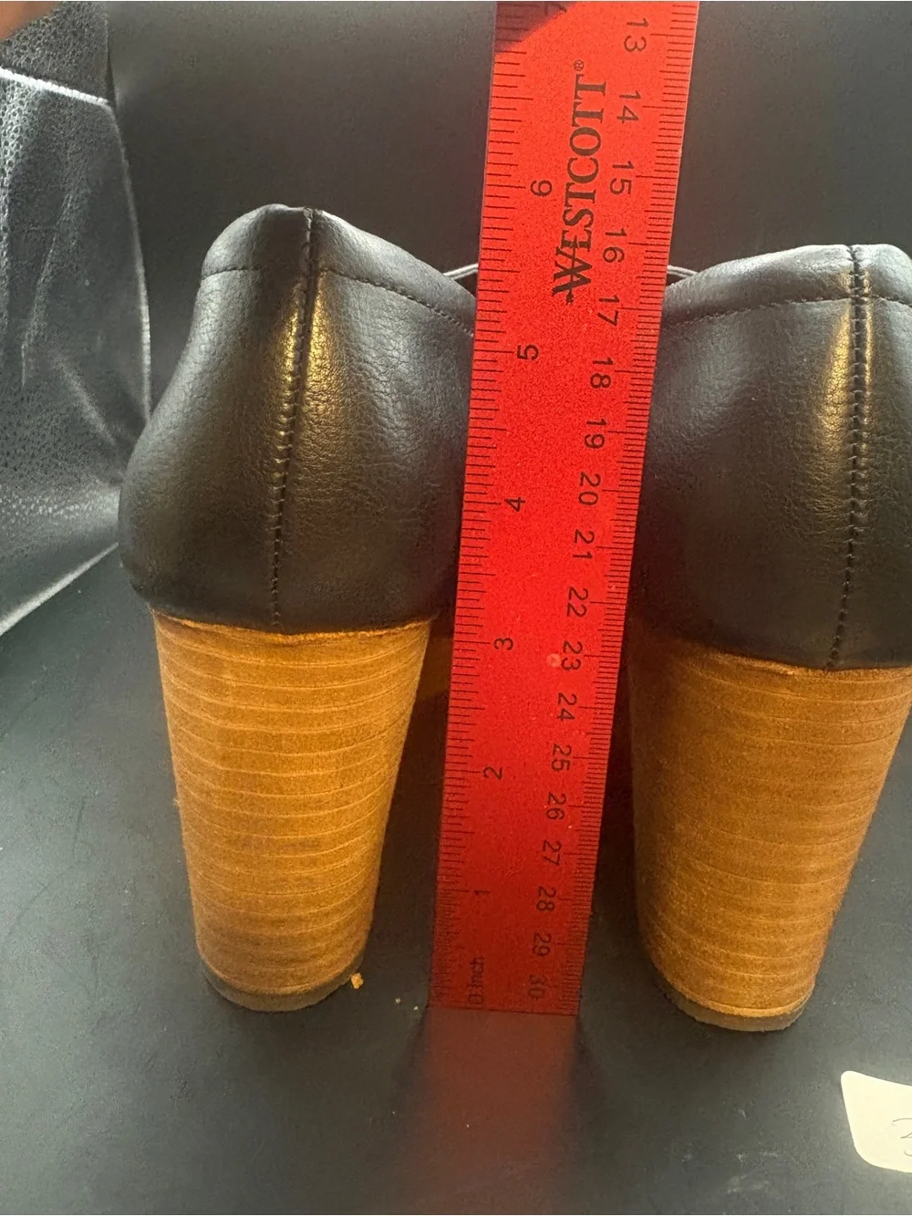 Dr. Scholl's Work It Wedge Heel Booties Black - EUC - size 9